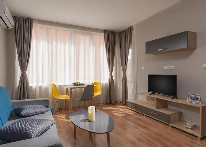 ホテル Flower Street