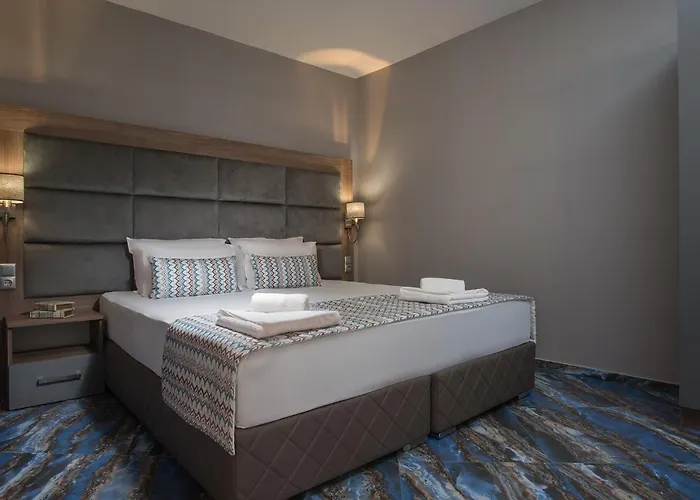 Flower Street Hotel Nesebar