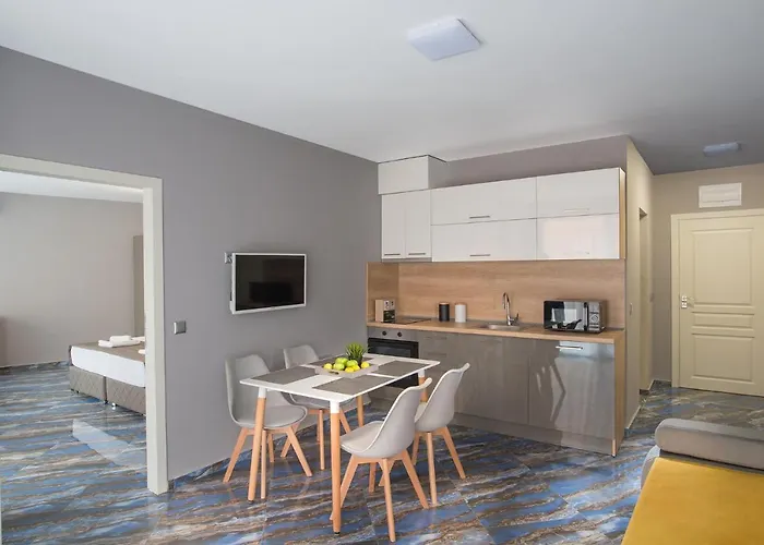 Flower Street Hotel Nesebar