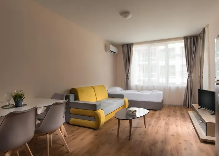 Flower Street Hotel Nesebar