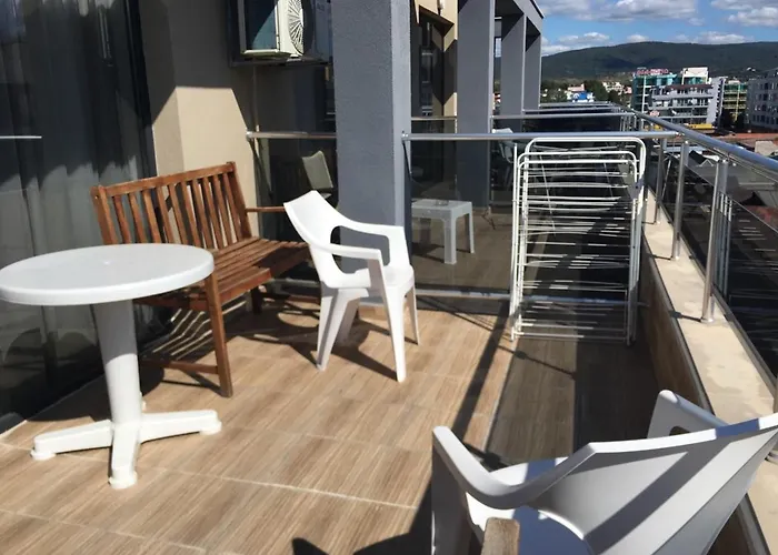 Flower Street Hotel Nesebar